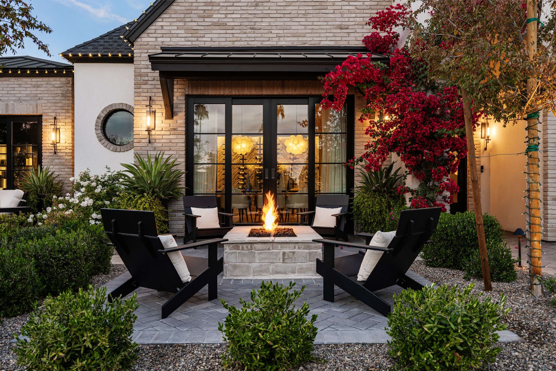 Mesa custom pool by Atmosphere Outdoor Living